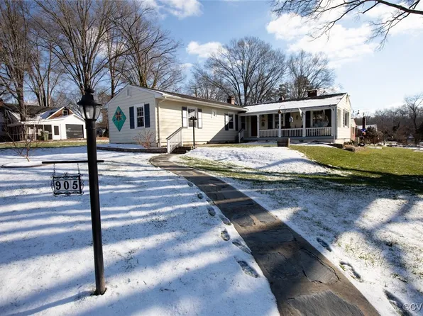 905 Irving St, Farmville, VA 23901