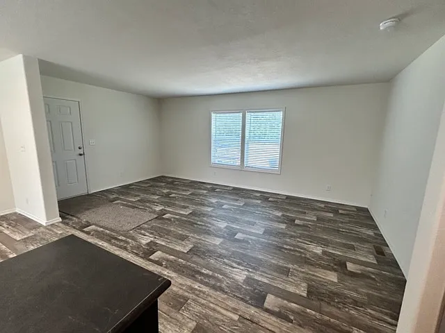 2 bed, 1400 sqft, $2,300 — Photo 3