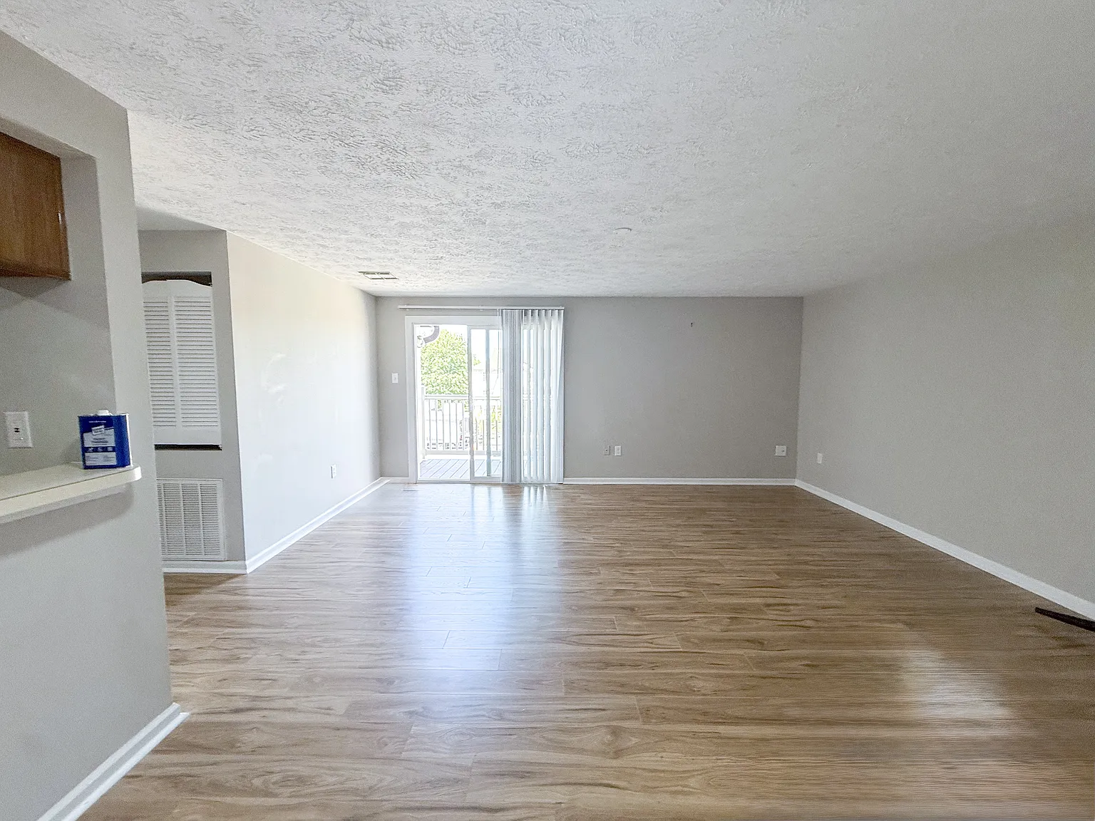2 bed, 1000 sqft, $2,000 — Photo 4