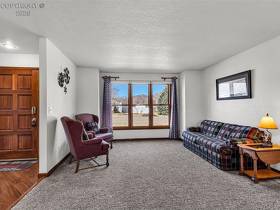 5th image of 840 Ridgewood Ct