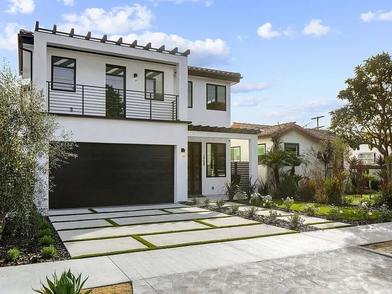 1728 S Shenandoah St — Photo 2