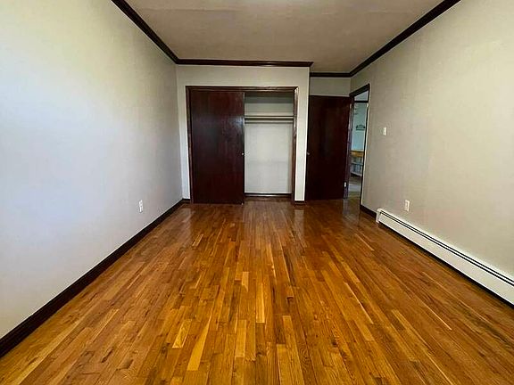 5th image of 25-01 45th St #1D