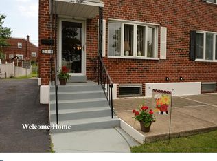 218 Morris Cir, Crum Lynne, PA 19022