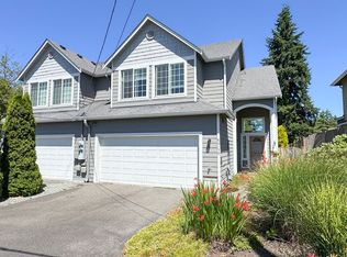 8315 228th St SW #B, Edmonds, WA 98026
