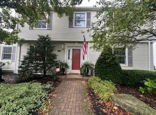 2605 Kent Rd, Columbus, OH 43221