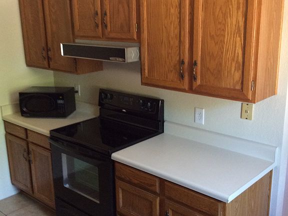 5th image of 945 N Pasadena St #144