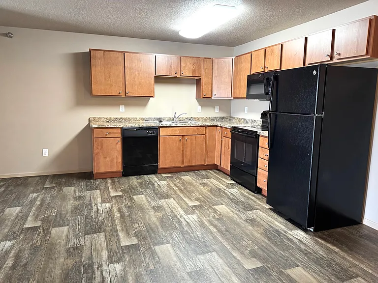 Oakview Apartments 1410 — Photo 14