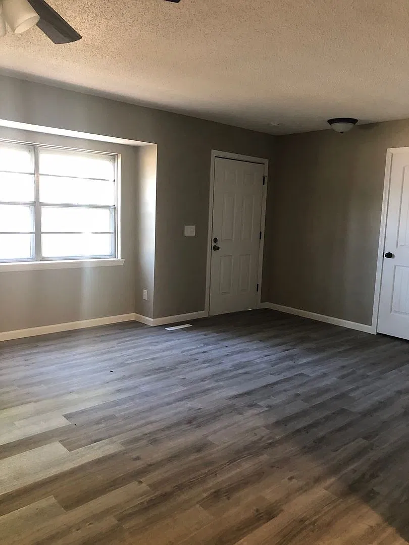 Newly remodeled 2 bedroom duplex in SW Springfield! — Photo 4
