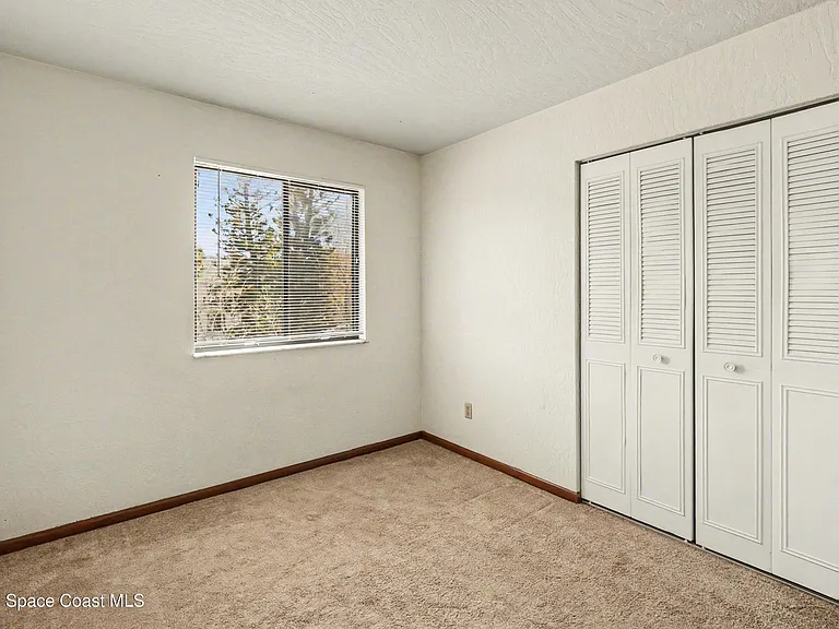 1123 Tree Ridge Ln NE — Photo 13