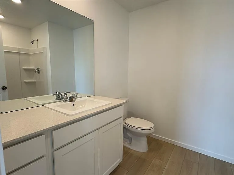 831 Lynx — Photo 14