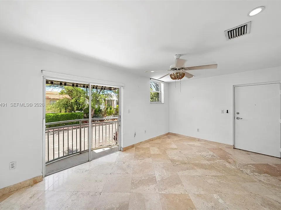 1614 Euclid Ave #21