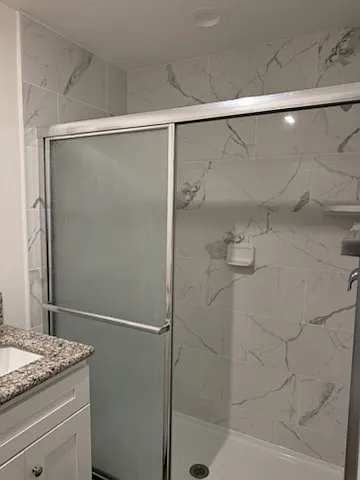 471 E Newlove Dr #B — Photo 5