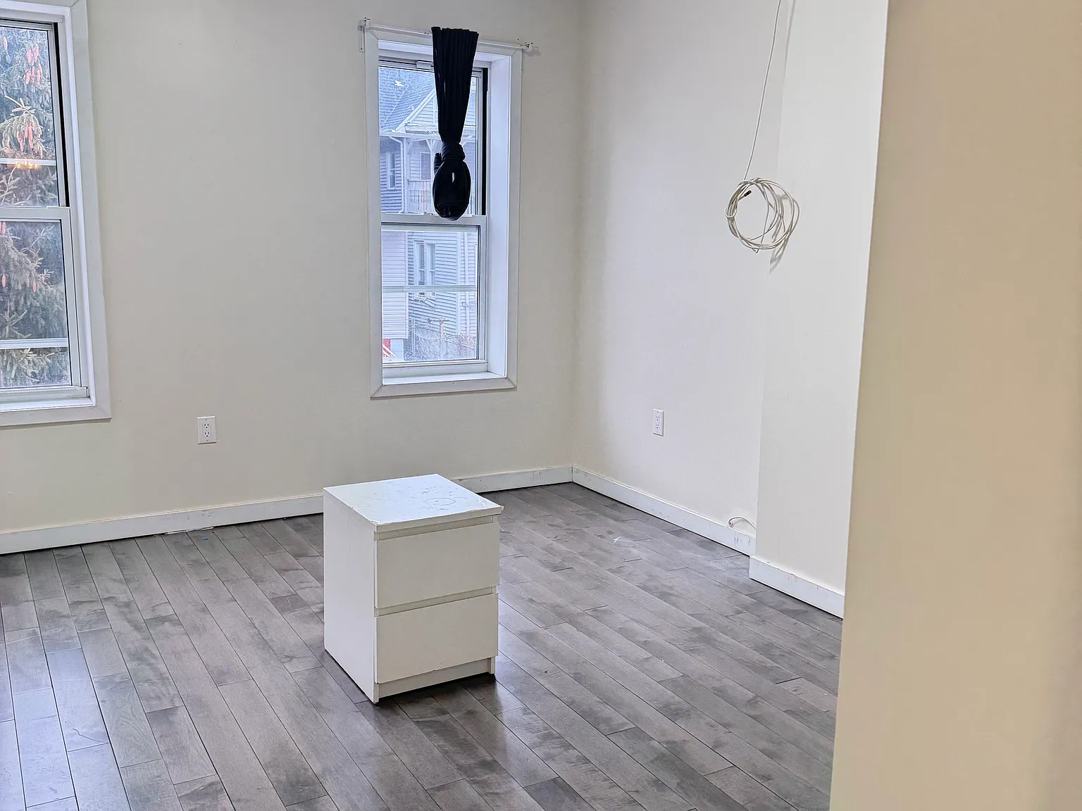 3 bed, 1200 sqft, $2,800 — Photo 2