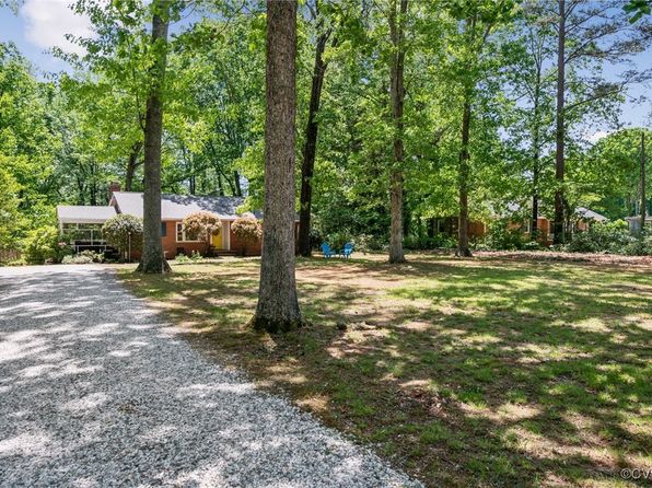 8641 McCaw Dr, North Chesterfield, VA 23235