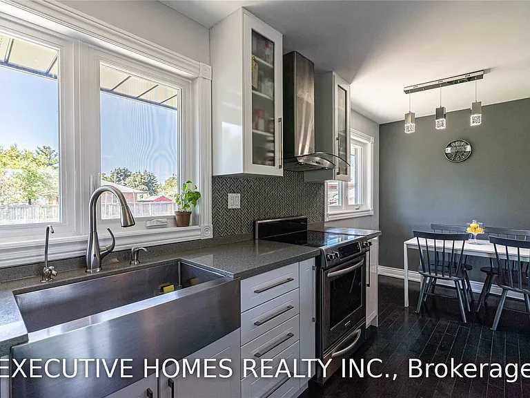 384 Ashbury Rd — Photo 12