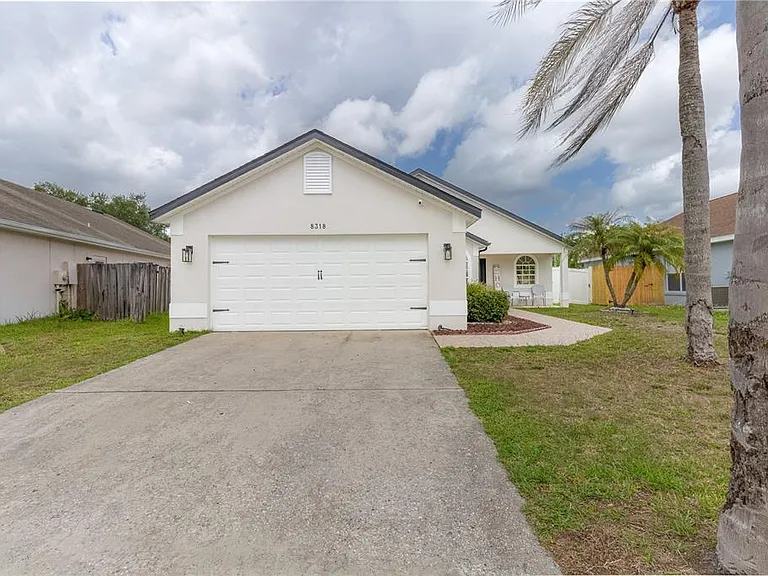 8318 Fort Clinch Ave — Photo 2