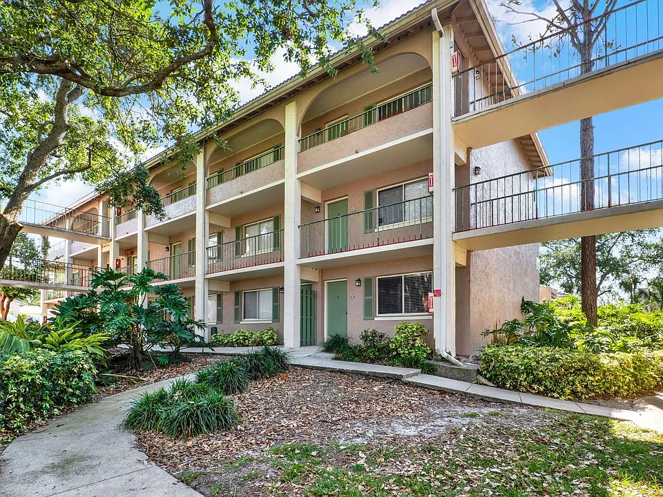 109 Oyster Bay Cir #150
