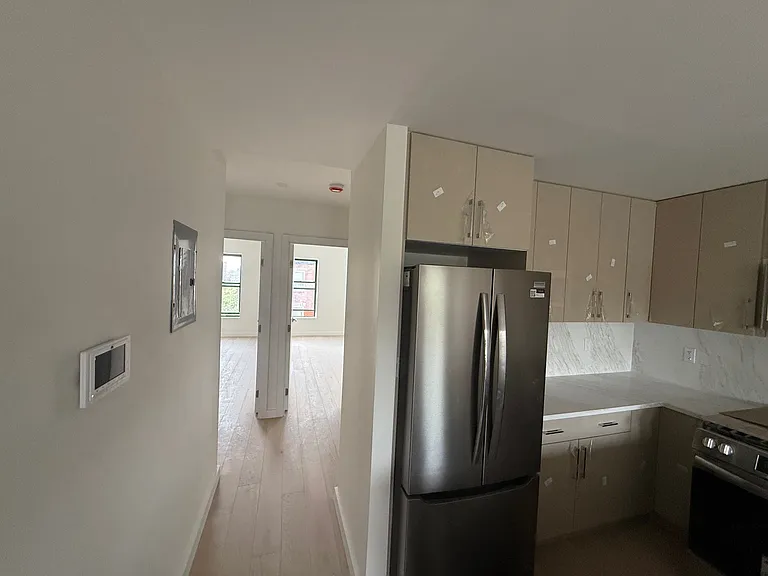 121 President St #4 — Photo 10