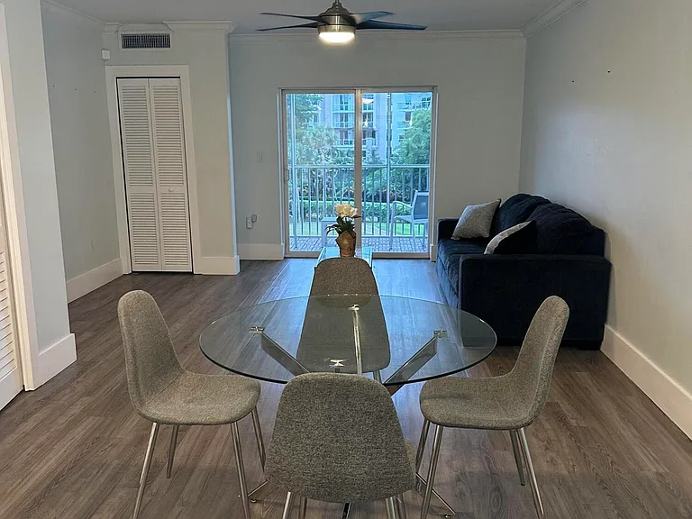 200 E Royal Palm Rd #4080 — Photo 9