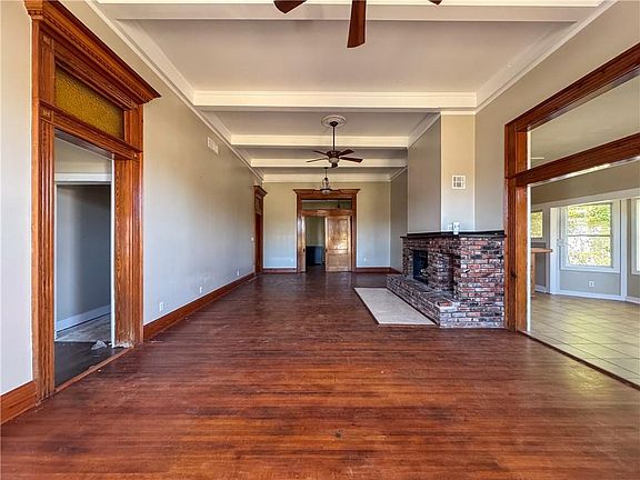 4th image of 5411 Dixie Ln