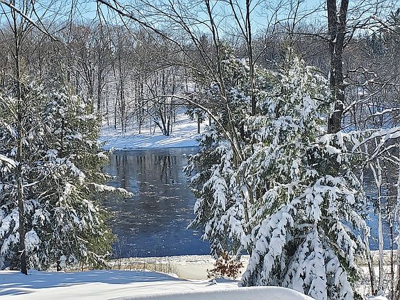 2nd image of W2515 Twin Pine Ln