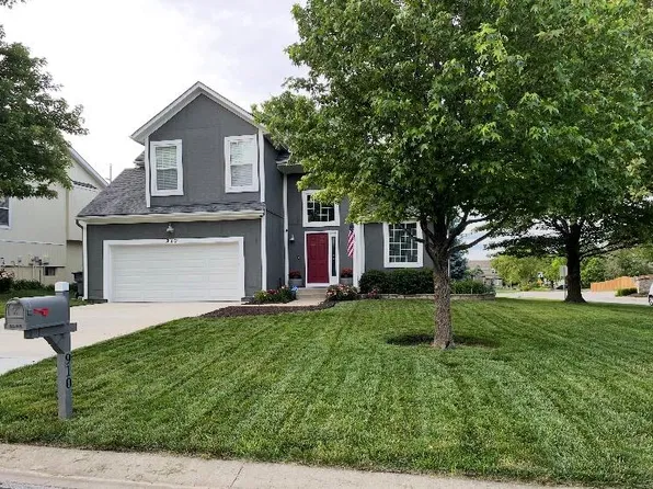 910 W Elizabeth St, Olathe, KS 66061
