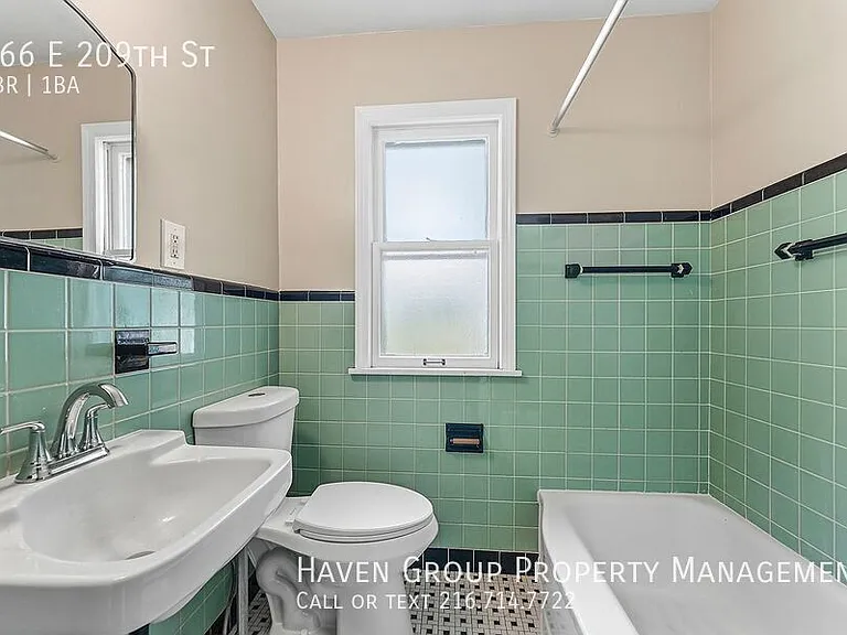 866 E 209th St — Photo 16