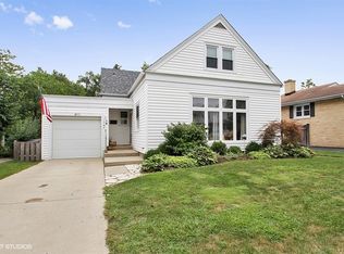 811 Harlem Ave, Glenview, IL