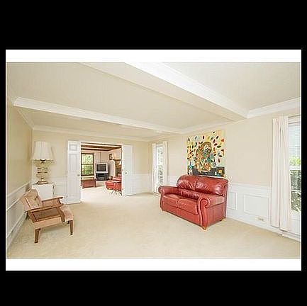 3rd image of 725 Oxborough Dr