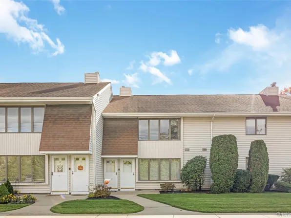 20 Laurel Avenue #55, East Islip, NY 11730