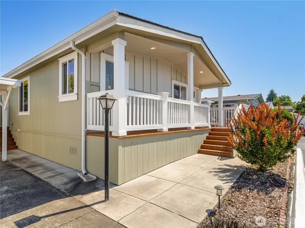 10713 61st Street E #108A, Puyallup, WA 98372