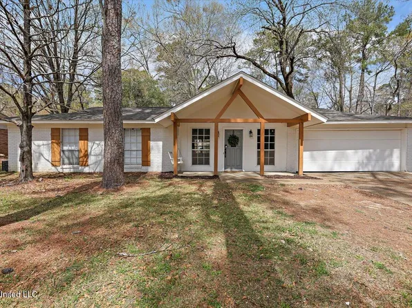 211 Bay Park Dr, Brandon, MS 39047