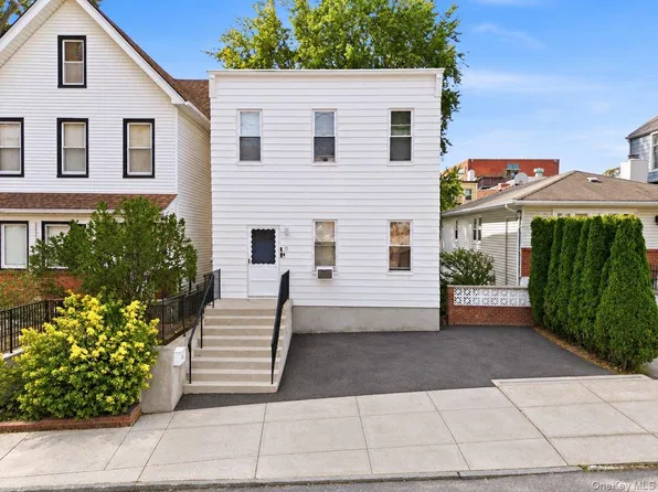 12 Edgewood Avenue, Yonkers, NY 10704