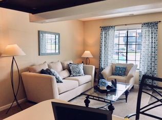 521 Ridgemoor Dr APT 4, Fort Wayne, IN 46825