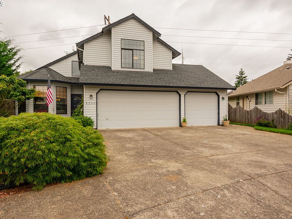1st image of 5300 NE 101st Cir