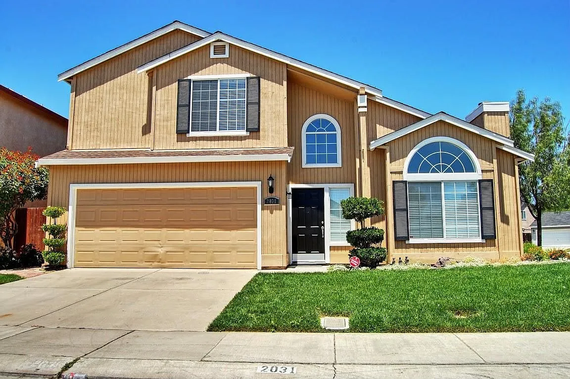 2031 Nantuckett Cir photo 1
