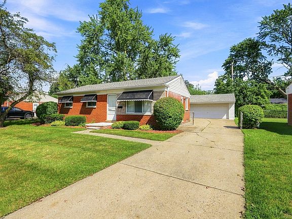 4th image of 34228 Whittaker St