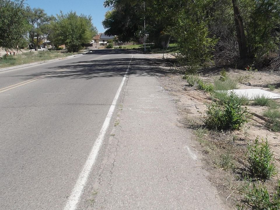 2nd image of Golf Course Rd