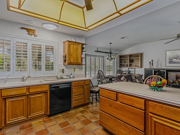 3rd image of 21611 N Yellowstone Ct