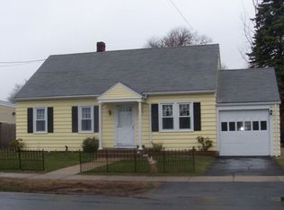 25 Dudley Ave, Old Saybrook, CT 06475