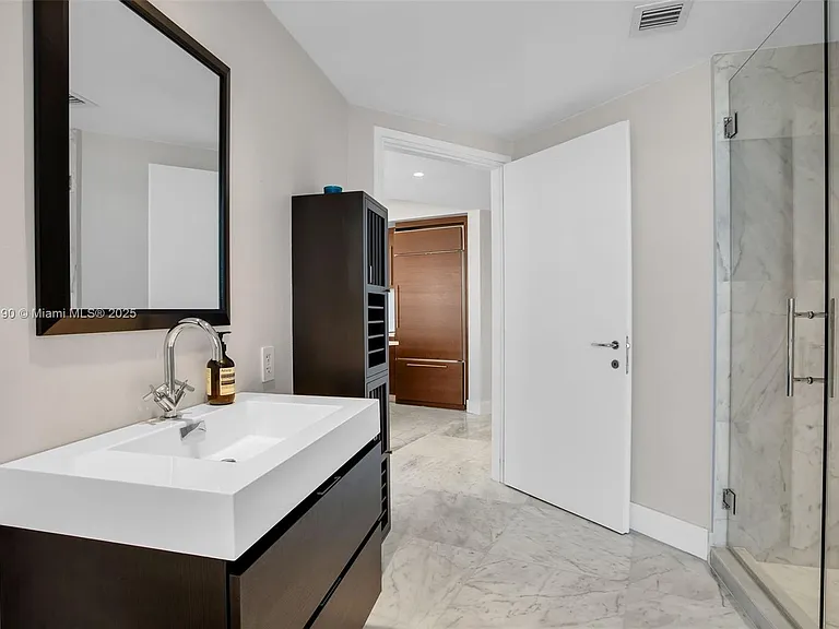 450 Alton Rd #2110 — Photo 15