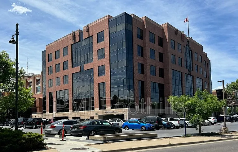 825 E Dartmouth Ave — Photo 21
