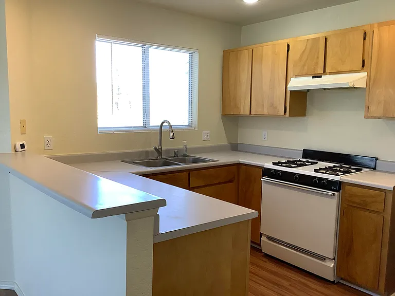 604 N Bagby Dr #A — Photo 5