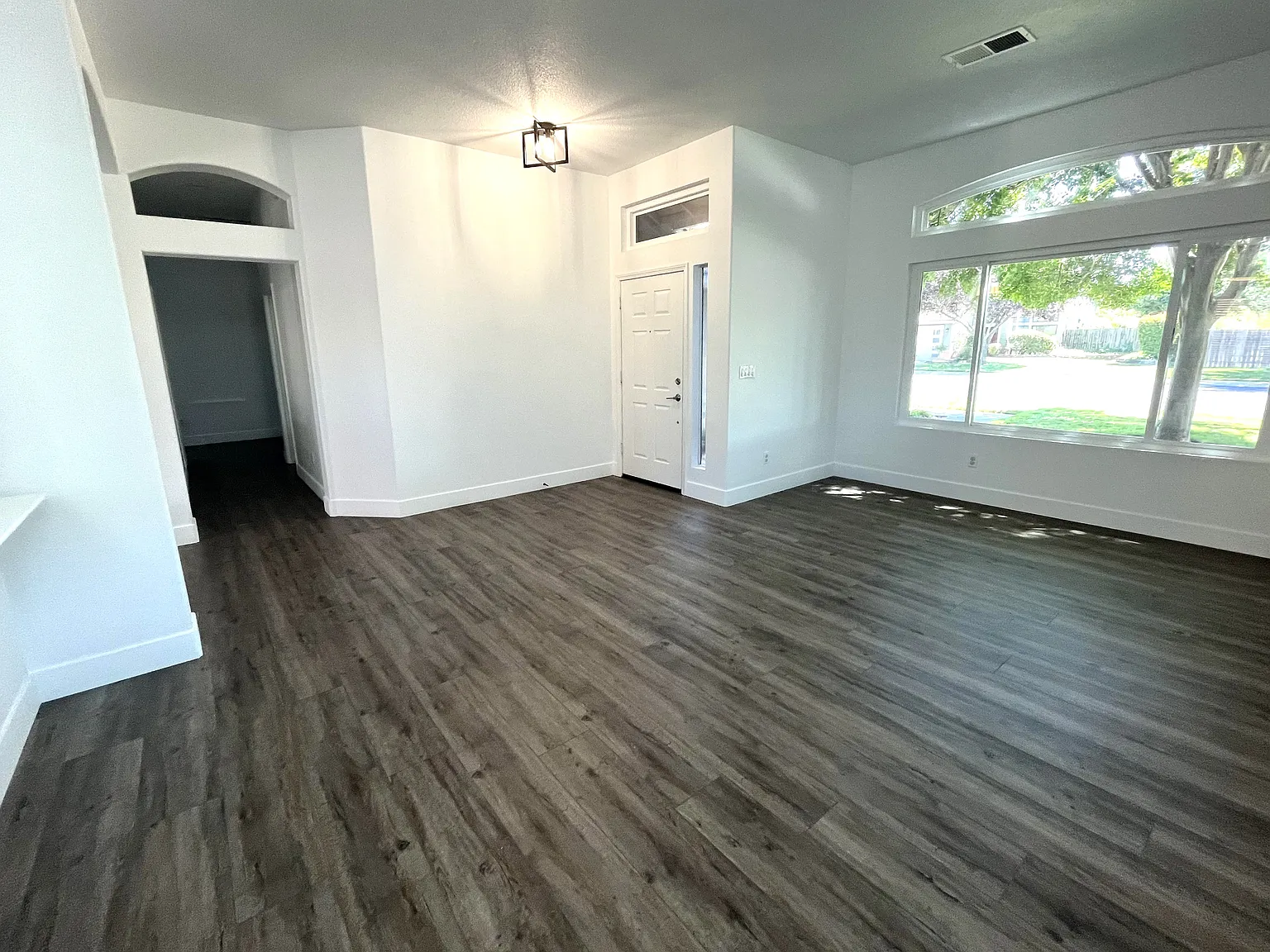3 bed, 1624 sqft, $2,750 — Photo 4