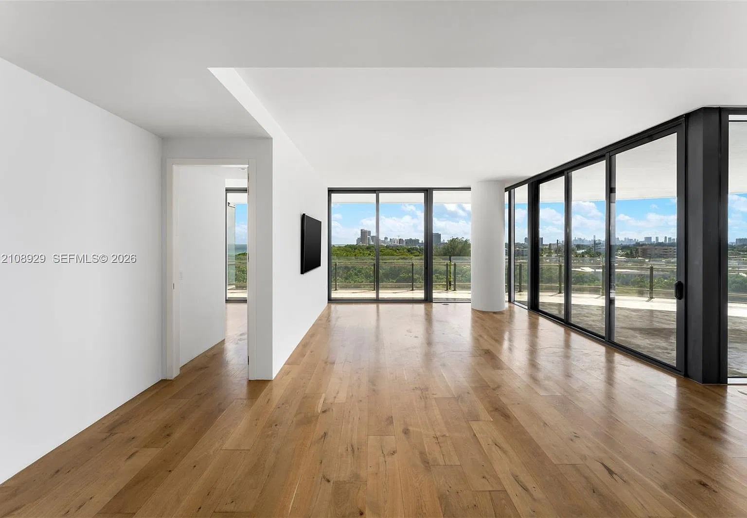 8701 Collins Ave Condo — Photo 3