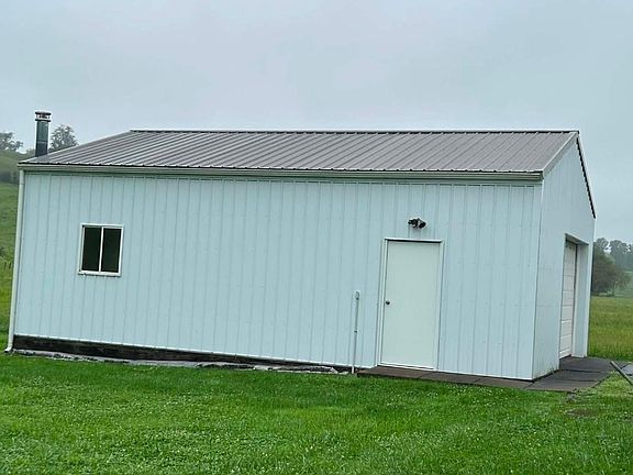 4th image of 564 Fishing Camp Rd