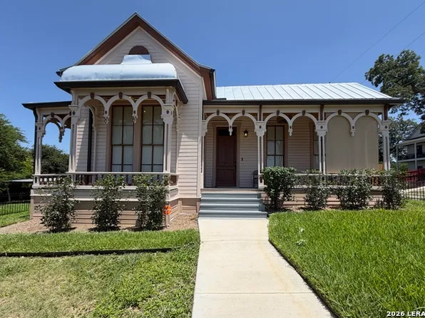 1133 E Crockett St, San Antonio, TX 78202