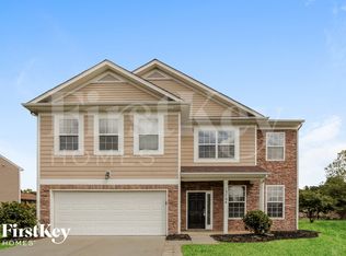 13704 Stringfellow Ln, Charlotte, NC 28278