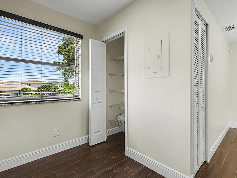1250 SW 113th Ter #204 — Photo 21