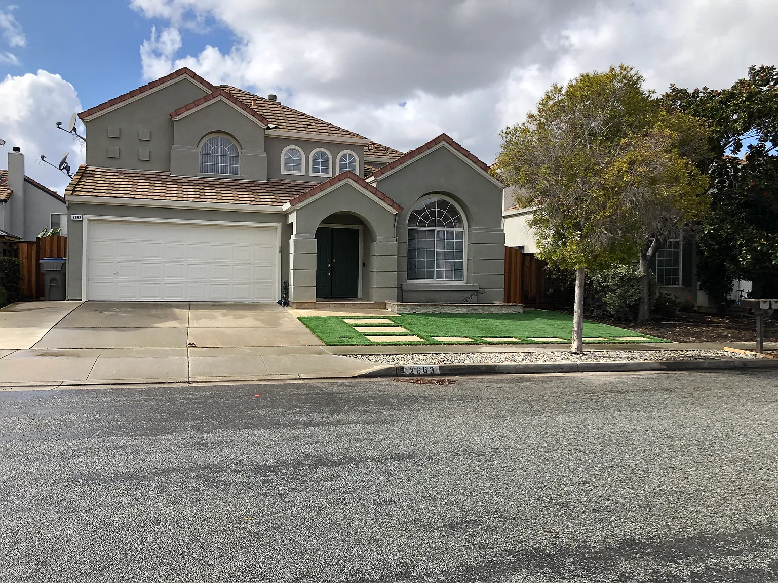 4 bed, 1840 sqft, $4,700 — Photo 1